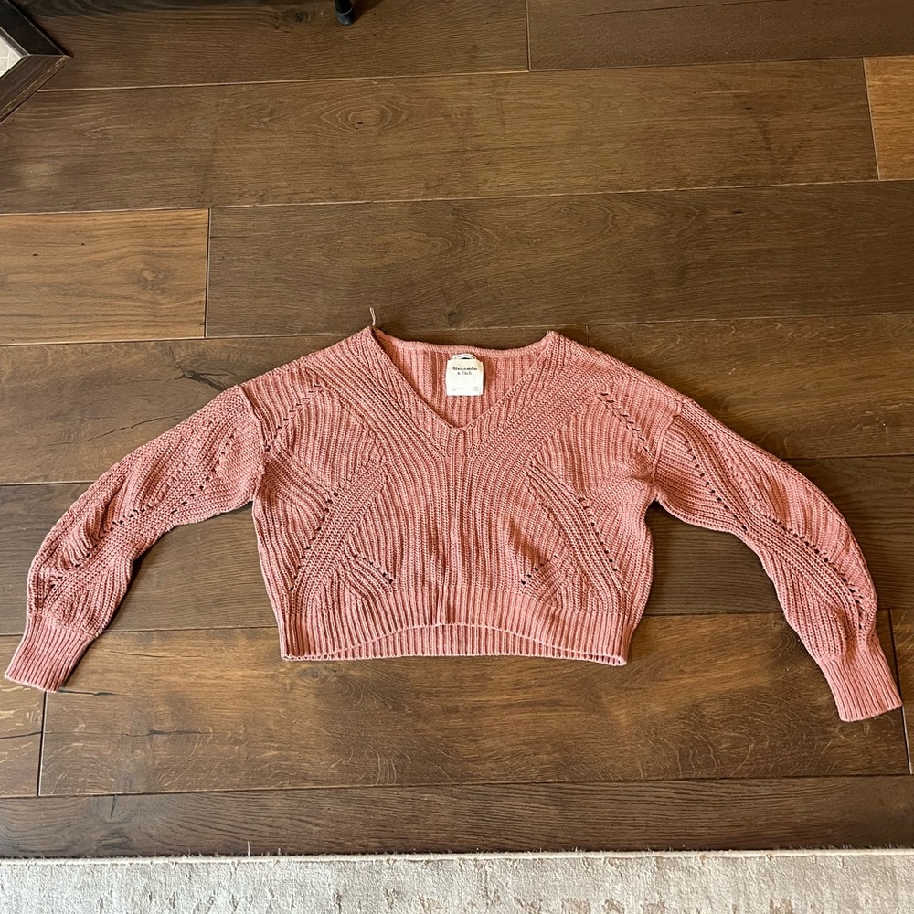 Abercrombie & Fitch Dusty Pink V-Neck Sweater